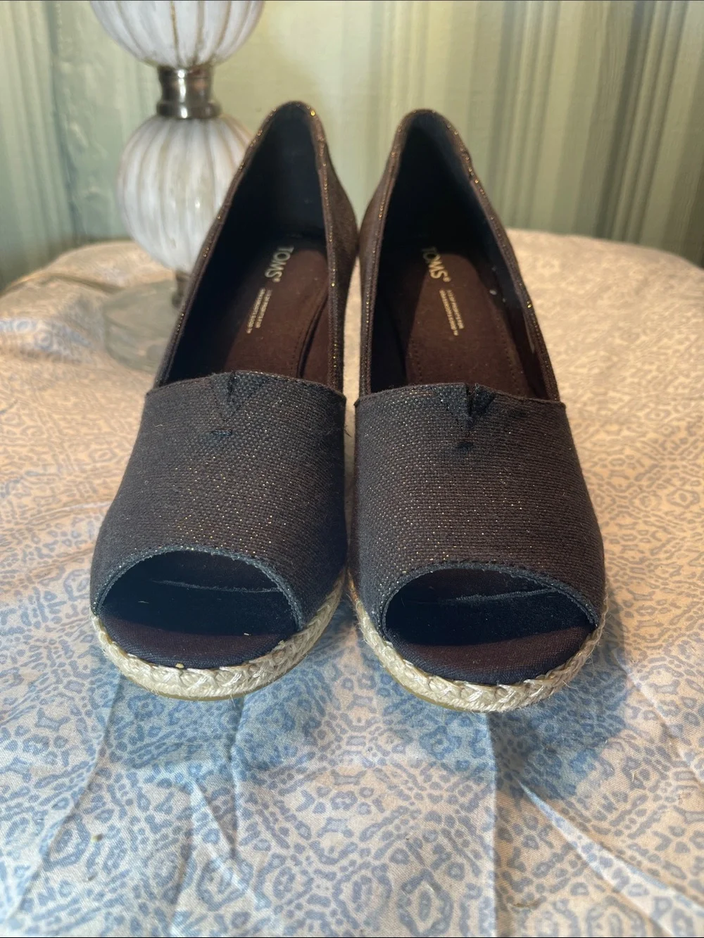 TOMS Michelle Black/Gold Sparkle Espadrille Wedge Peep-Toe New size 9.5